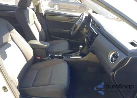 2019 Toyota Corolla Le z USA, uszkodzony, nr VIN 5YFBURHE5KP939431